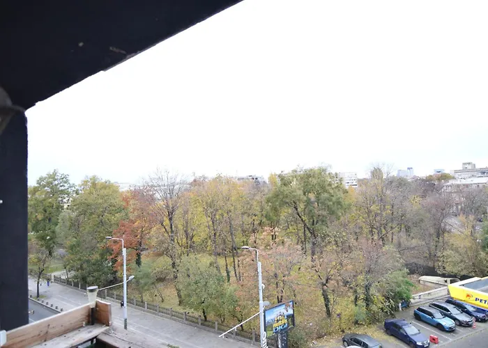 Izvor * Bükreş