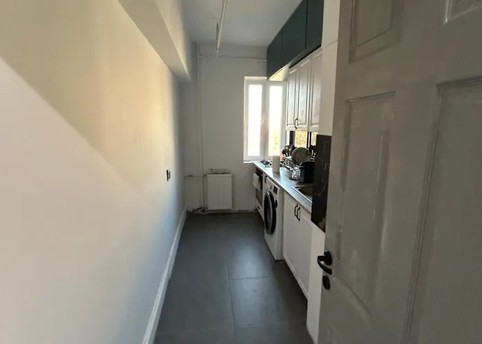 Izvor * ブカレスト